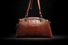 和coach相当的品牌，跟coach相当的品牌