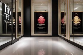 女装奢侈品牌排行榜及标志（女装奢侈品牌排行榜及标志图片）