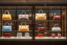 女包品牌排行榜前十名中国有几个（女包品牌排行榜前十名中国有几个牌子）