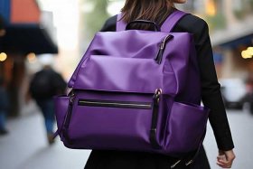 女生背的包包品牌 女生背的包包品牌叫什么
