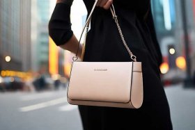 美国三线品牌包包有哪些？；美国三线品牌包包有哪些牌子