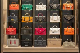 美国大牌包包有哪些品牌；美国大牌包包有哪些品牌名称