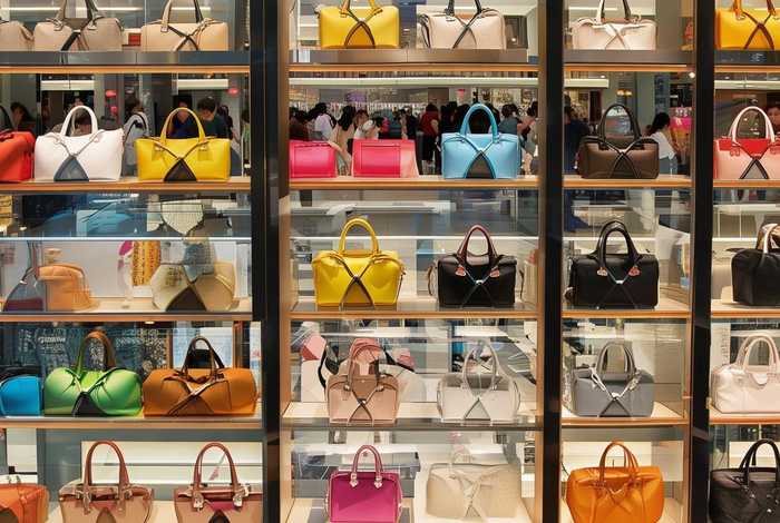 国产品牌妈妈包包排行榜前十名；国产品牌妈妈包包排行榜前十名有哪些