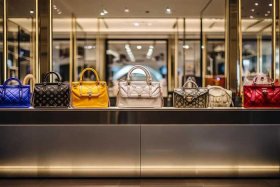 商场包包有哪几个品牌、商场包包有哪几个品牌好