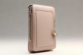 女士装手机的斜挎小包正品，女士装手机小挎包的手工制作