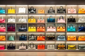 女包加盟哪个品牌好；女包加盟哪个品牌好一点