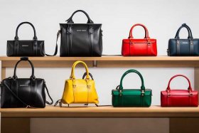 男士斜挎包十大名牌有哪些 男士斜挎包十大名牌有哪些品牌