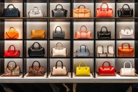 女包品牌排行榜前十（女包品牌排行榜前十名性价比）