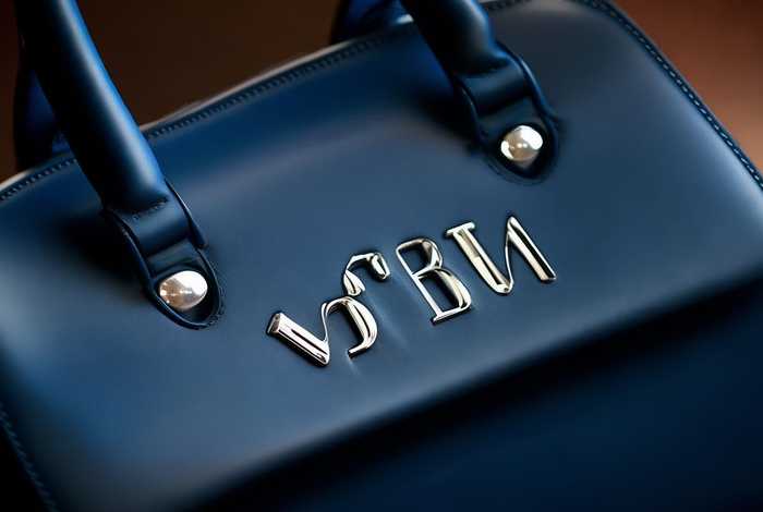 三个字的品牌名的包包；三个字的品牌名的包包叫什么