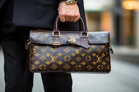 男士手包品牌排行榜前十名lv（男士手包品牌排行榜前十名）