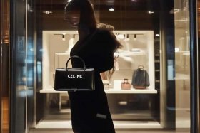 蔻驰和汤丽伯奇哪个档次高，蔻驰和汤丽伯奇哪个档次高一点