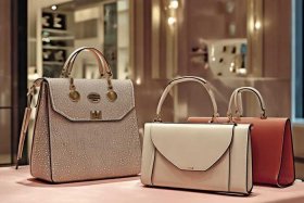 女生包包品牌档次；女生包包品牌档次怎么样