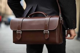 男士真皮小包单肩斜挎包、男士真皮小包单肩斜挎包怎么搭配