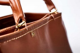 女士真皮小包包一号仓，女士真皮小包包批发