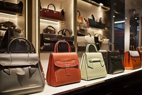 国际名牌包包品牌有哪些（国际名牌包包品牌有哪些图片）