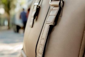 平价女包抗刮耐磨，平价女包抗刮耐磨吗