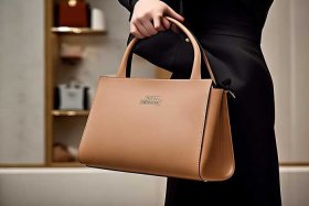 女包品牌简介；妙迪女包品牌简介