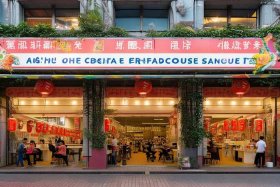 蜜雪冰城奶茶加盟店；蜜雪冰城奶茶加盟店一个县城能开几家