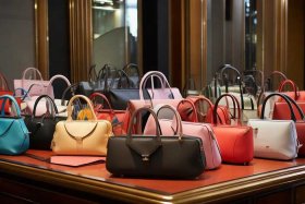 国内中高档品牌包包，国内中高档品牌包包排名