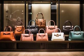 国产名牌包包有哪些牌子；国产名牌包包有哪些牌子的