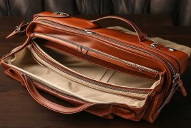 男士奢侈品男包正品（男士奢侈品男包正品图片）