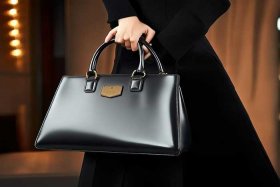 口碑最好的轻奢女包（口碑最好的轻奢女包品牌）