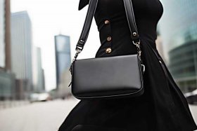 女士斜挎包单肩包推荐（女士斜挎包单肩包推荐图片）