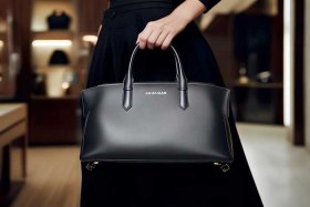 捷豹女包是什么档次的牌子；捷豹女包是什么档次的牌子啊