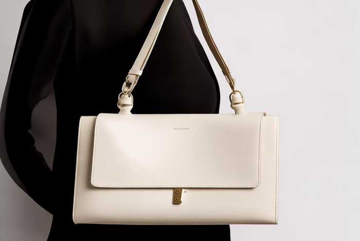 女士极简单肩包（女士极简单肩包推荐）