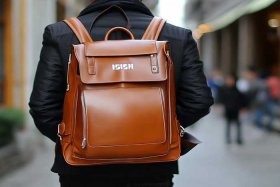 国产品牌男士包包（国产品牌男士包包有哪些）