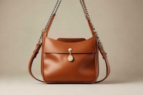 女士斜挎包50岁款的包包、女士斜挎包50岁款的包包图片