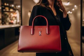 圣罗兰包二手腋下包，圣罗兰二手包保值吗