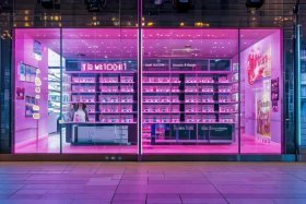 卫生巾排名第一名旗舰店直播；卫生巾排行第一