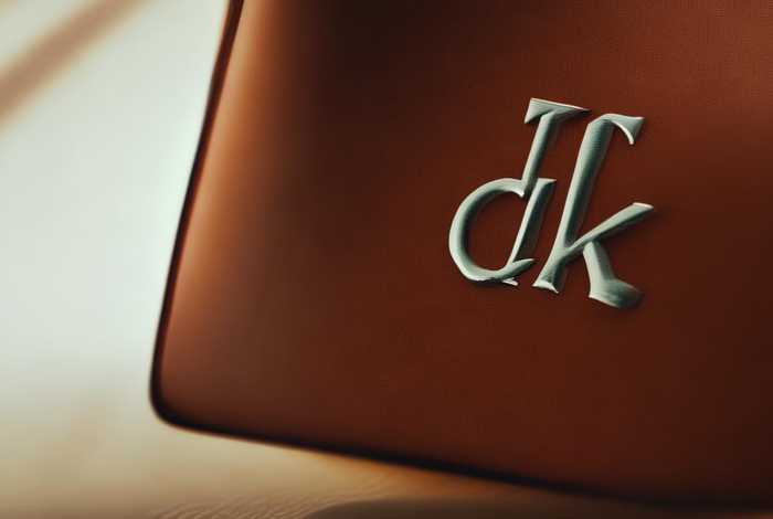 世界名包十大品牌商标ck（世界名包十大品牌商标图片）