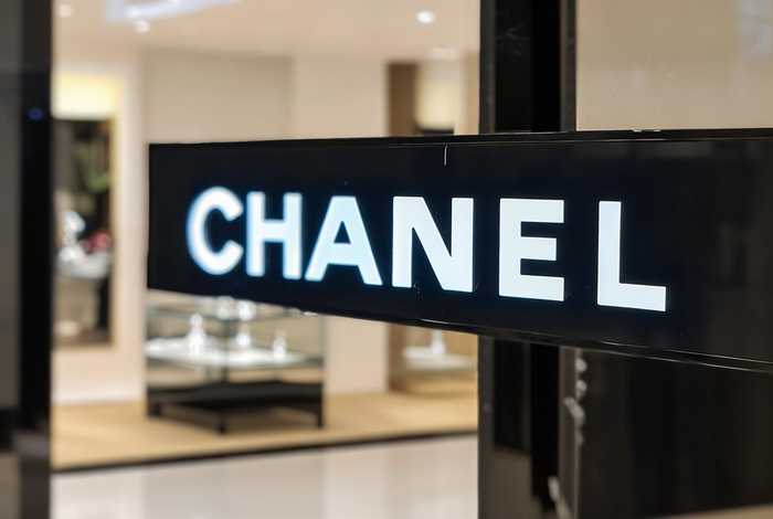 香奈儿耳环官方、香奈儿耳环官方旗舰店武汉地址