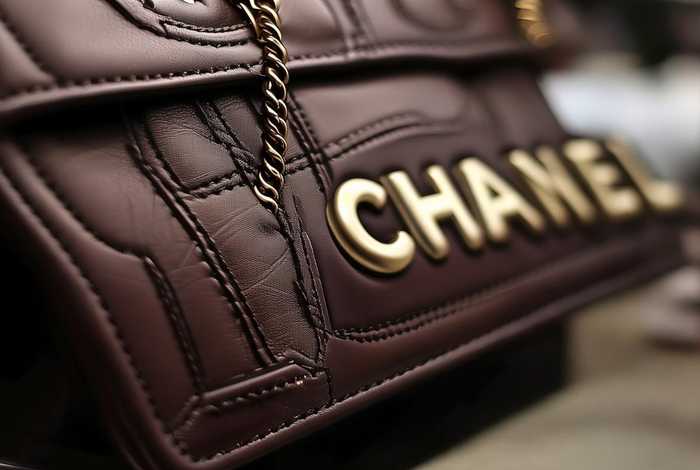 香奈儿女包价格及图片，香奈儿女包价格及图片知乎