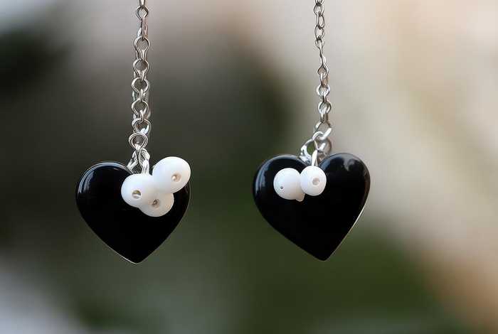 香奈儿耳环黑桃 - 香奈儿黑桃心耳环