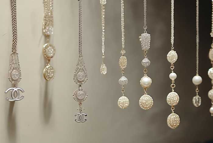 香奈儿耳钉；香奈儿耳钉全部款式