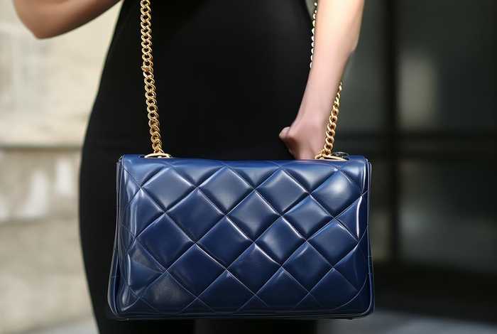 香奈儿chanel官网包包款式;chanel香奈儿经典官网包包 香奈儿chanel官网包包款式;chanel香奈儿经典官网包包