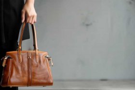 小众轻奢包包国产；小众轻奢包包国产还是进口