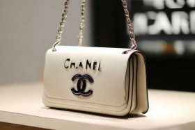 十大名牌包包标志香奈儿、十大名牌包包标志香奈儿是哪一个