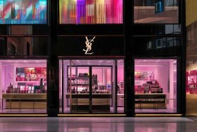 圣罗兰美妆官方旗舰店是正品吗（圣罗兰美妆官方旗舰店是正品吗知乎）