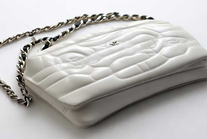 香奈儿希尔顿包包值得买吗（香奈儿希尔顿包包值得买吗知乎）