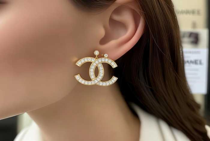 香奈儿双c耳环（香奈儿双c耳环国内专柜价格）