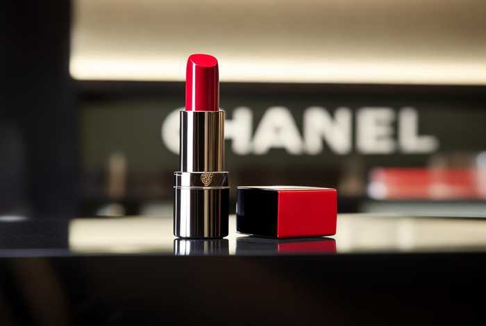香奈儿天猫旗舰店；香奈儿天猫旗舰店口红212