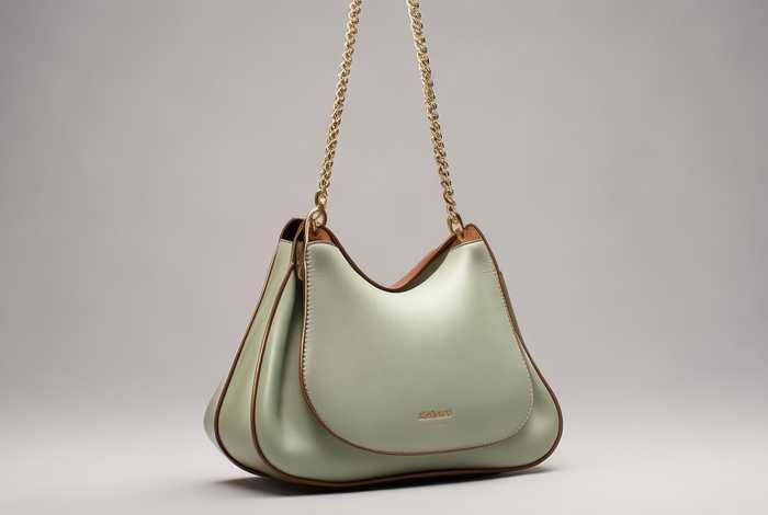 适合50岁女人背的斜挎包，适合50岁女人背的斜挎包款式