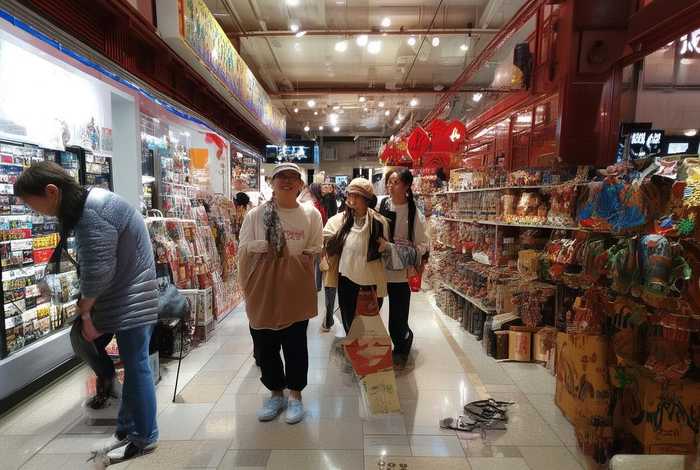 直播间的品牌包包很便宜是真的吗 - 直播间的品牌包包很便宜是真的吗吗