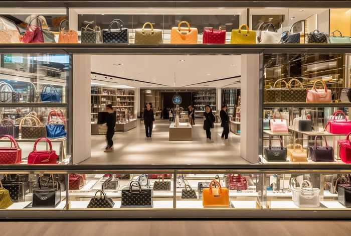 万达广场一般有什么品牌的包包,万达广场一般有什么品牌的包包店 万达广场一般有什么品牌的包包,万达广场一般有什么品牌的包包店