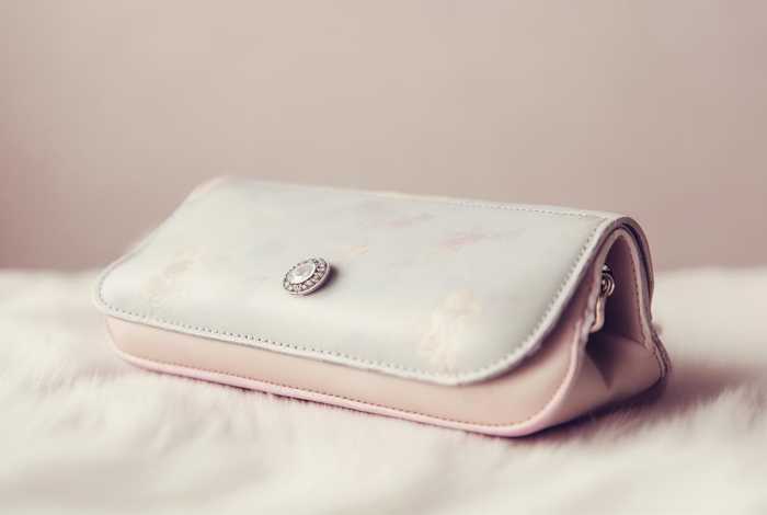 送女朋友100多的包,送女朋友100多的包可以嘛 送女朋友100多的包,送女朋友100多的包可以嘛