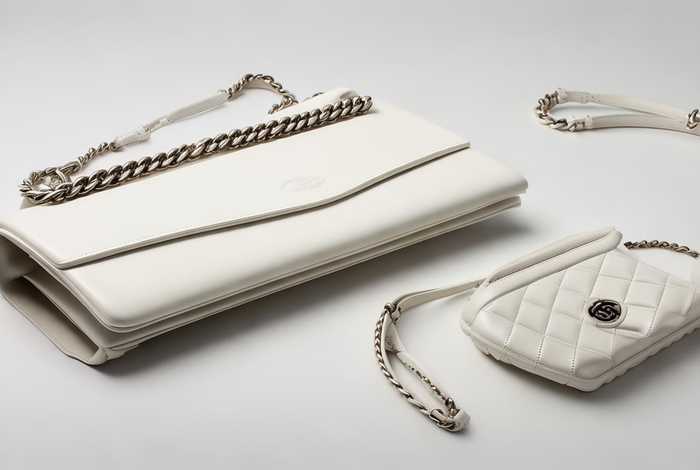 香奈儿22bag官方价格白色；香奈儿122官网价格